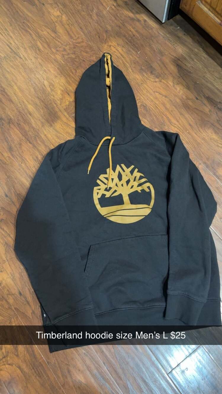 Timberland Men's Core Tree Logo Regular Fit Pullover Hoodie in Black and Wheat